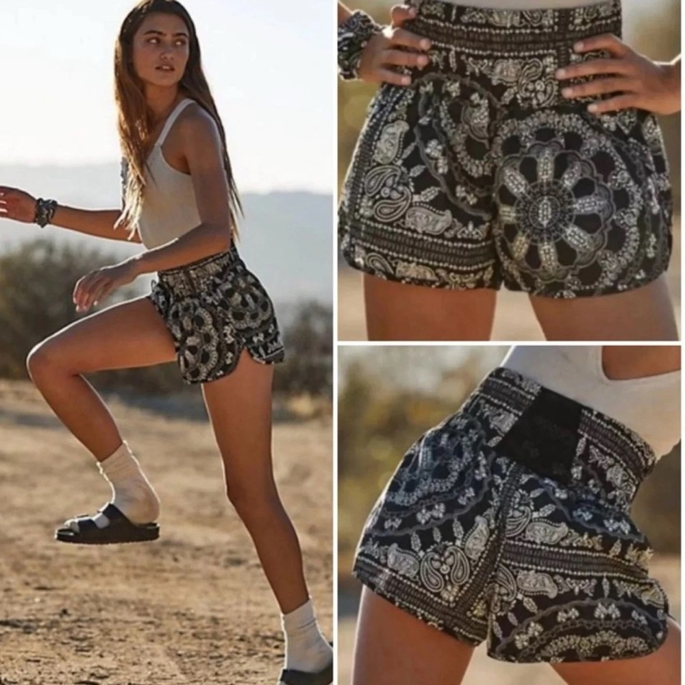 Free People Movement RUNNING SHORTS Black Sz SMALL  EC Bandana Pattern